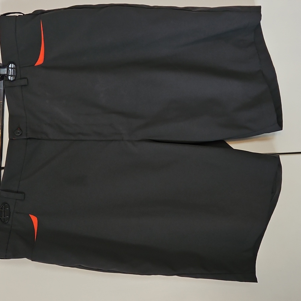 NWOT Men's PGA Tour Golf Shorts